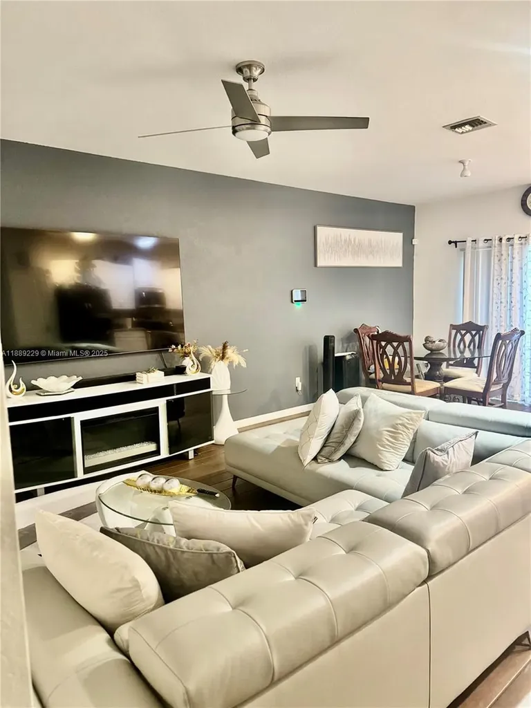 4039 NW 11th Street Lauderhill FL 33313