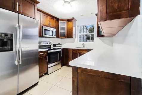 7000 W 15th Court Hialeah FL 33014