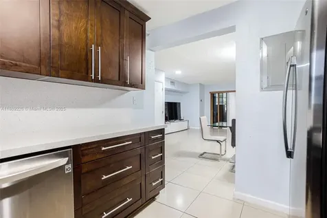 7000 W 15th Court Hialeah FL 33014
