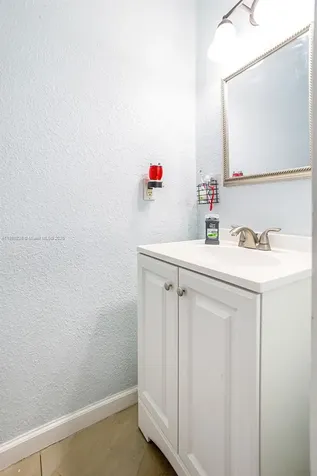 7000 W 15th Court Hialeah FL 33014
