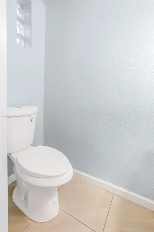 7000 W 15th Court Hialeah FL 33014