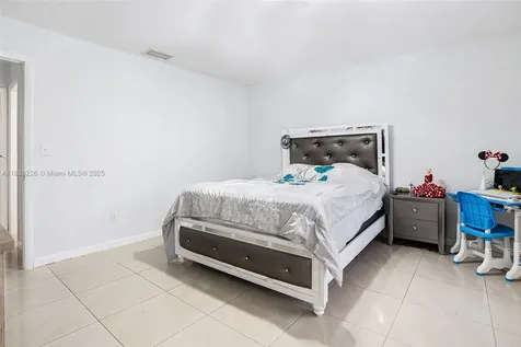 7000 W 15th Court Hialeah FL 33014