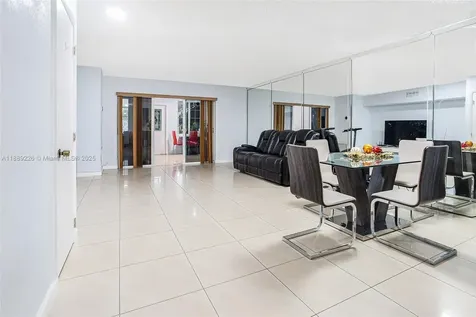 7000 W 15th Court Hialeah FL 33014