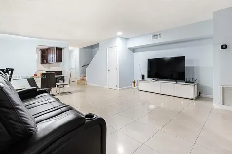 7000 W 15th Court Hialeah FL 33014