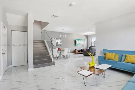 16525 SW 42nd Way Miami FL 33185