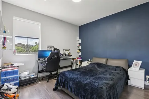 16525 SW 42nd Way Miami FL 33185