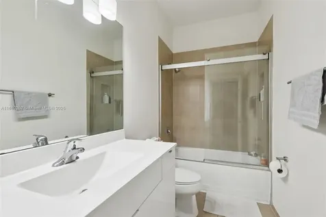 16525 SW 42nd Way Miami FL 33185