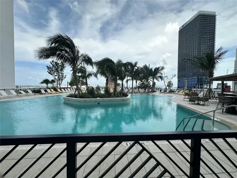 159 NE 6th Street Miami FL 33132