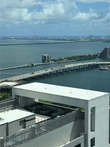 159 NE 6th Street Miami FL 33132