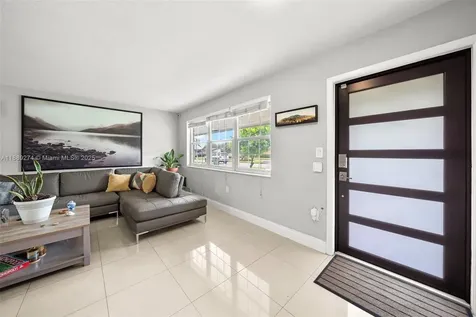 7831 NW 11th Street Pembroke Pines FL 33024