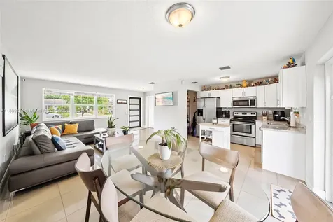 7831 NW 11th Street Pembroke Pines FL 33024
