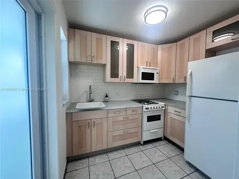 11201 NE 10th Avenue Biscayne Park FL 33161