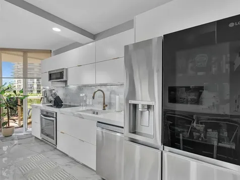 20191 E Country Club Drive Aventura FL 33180