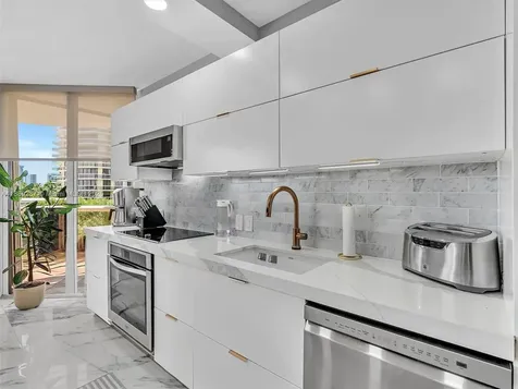 20191 E Country Club Drive Aventura FL 33180