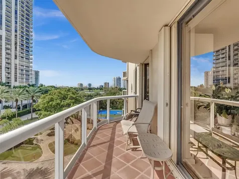 20191 E Country Club Drive Aventura FL 33180