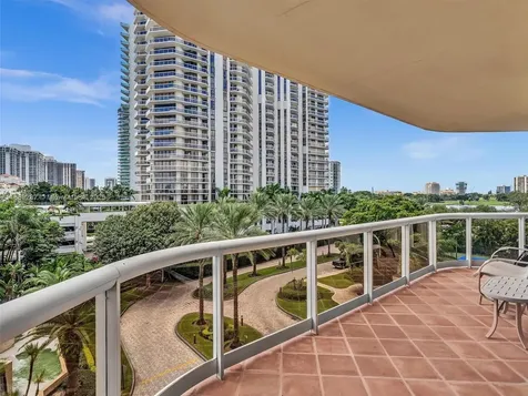 20191 E Country Club Drive Aventura FL 33180