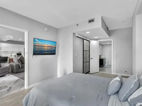 20191 E Country Club Drive Aventura FL 33180