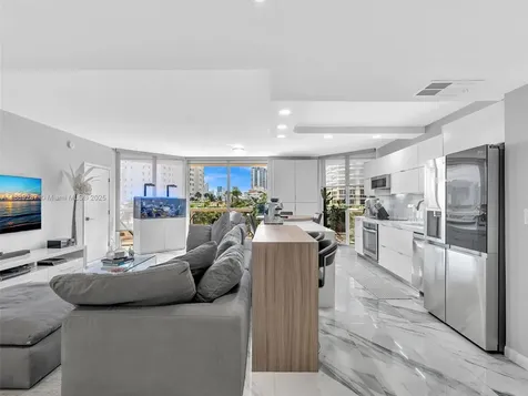 20191 E Country Club Drive Aventura FL 33180