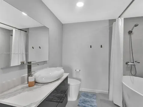 20191 E Country Club Drive Aventura FL 33180