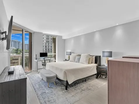 20191 E Country Club Drive Aventura FL 33180