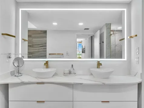 20191 E Country Club Drive Aventura FL 33180