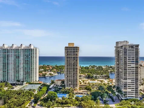 20191 E Country Club Drive Aventura FL 33180