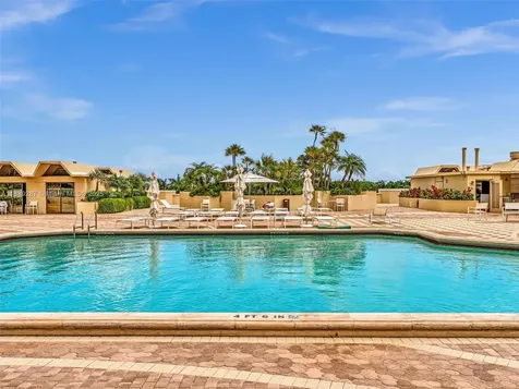 20191 E Country Club Drive Aventura FL 33180