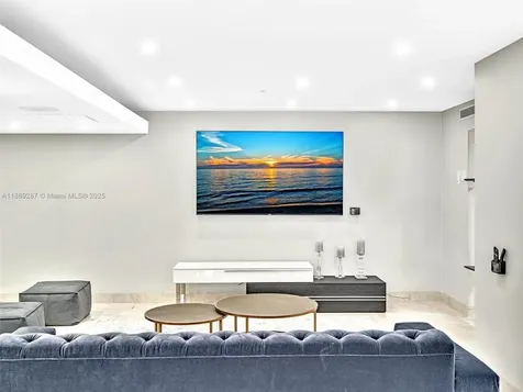 20191 E Country Club Drive Aventura FL 33180