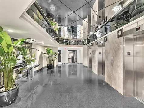 20191 E Country Club Drive Aventura FL 33180