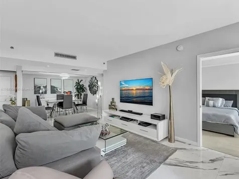 20191 E Country Club Drive Aventura FL 33180