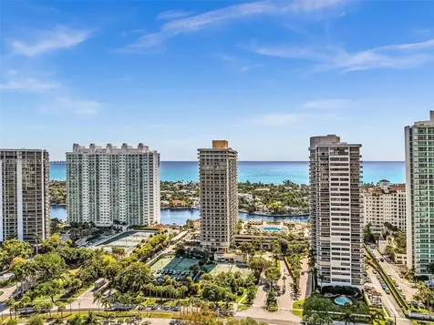 20191 E Country Club Drive Aventura FL 33180