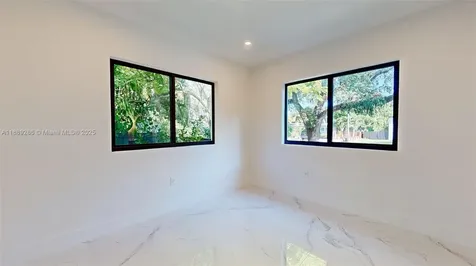 641 Nightingale Avenue Miami Springs FL 33166