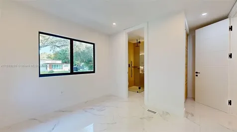 641 Nightingale Avenue Miami Springs FL 33166