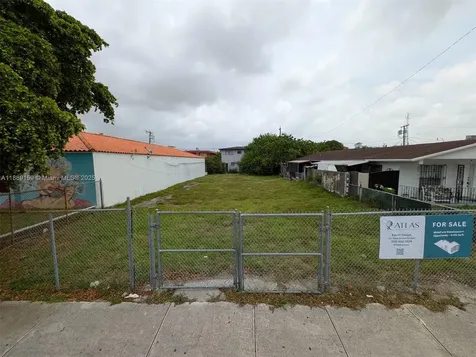 33 W 3rd Street Hialeah FL 33010