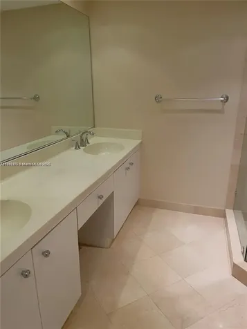 2000 Towerside Miami FL 33138