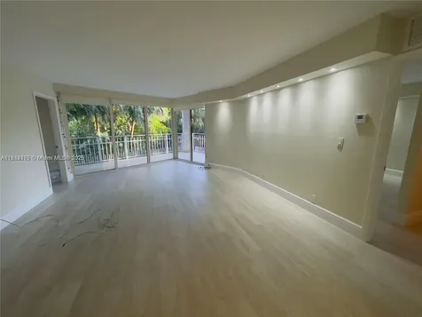 2000 Towerside Miami FL 33138