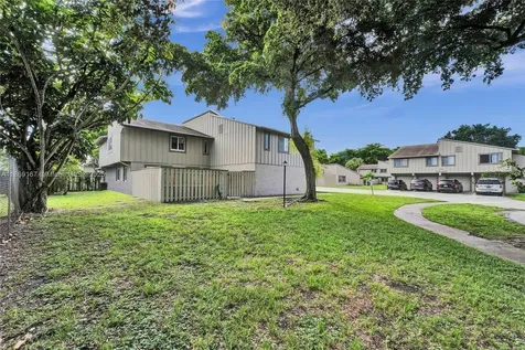 2218 NW 59th Way Lauderhill FL 33313