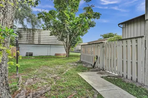 2218 NW 59th Way Lauderhill FL 33313