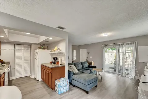 2218 NW 59th Way Lauderhill FL 33313