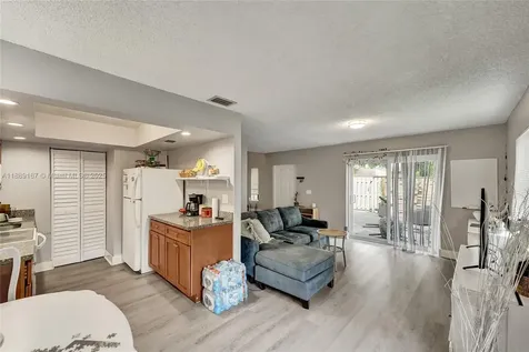 2218 NW 59th Way Lauderhill FL 33313