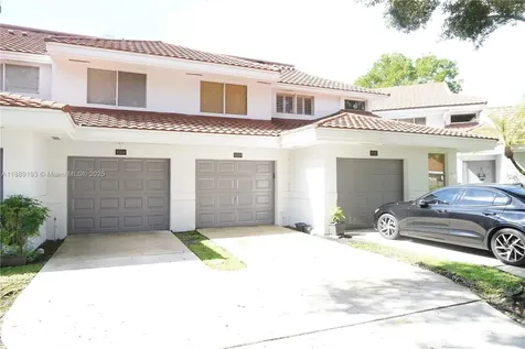 9308 NW 9th Place Plantation FL 33324