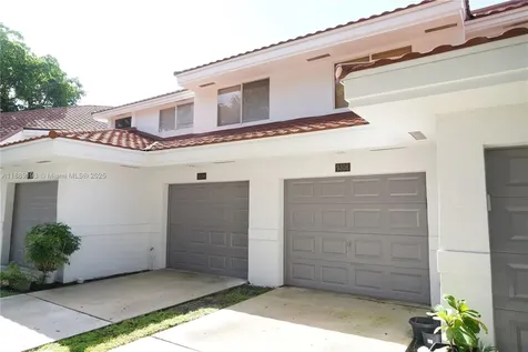 9308 NW 9th Place Plantation FL 33324