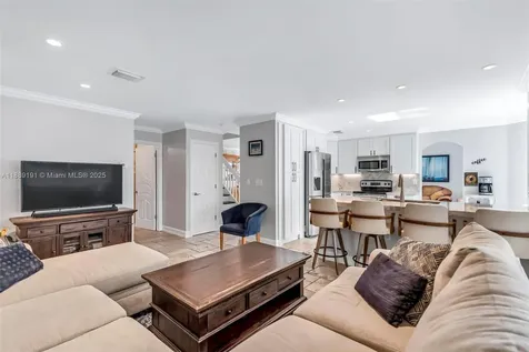 1061 NW 190th Avenue Pembroke Pines FL 33029
