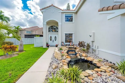 1061 NW 190th Avenue Pembroke Pines FL 33029