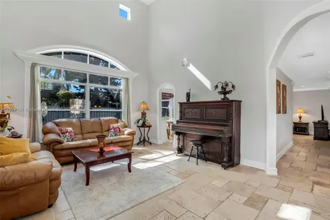 1061 NW 190th Avenue Pembroke Pines FL 33029