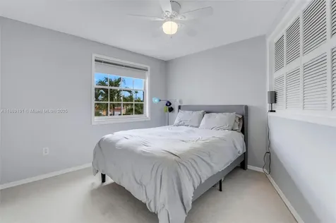 1061 NW 190th Avenue Pembroke Pines FL 33029