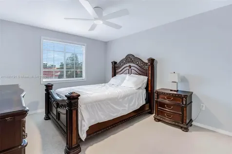 1061 NW 190th Avenue Pembroke Pines FL 33029