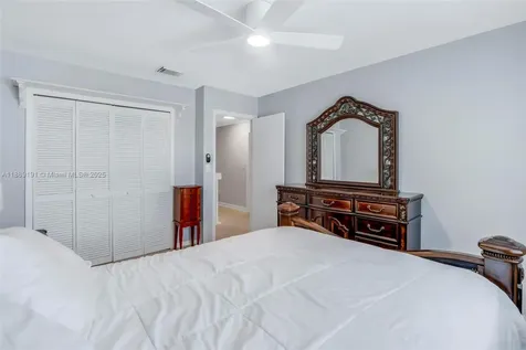 1061 NW 190th Avenue Pembroke Pines FL 33029