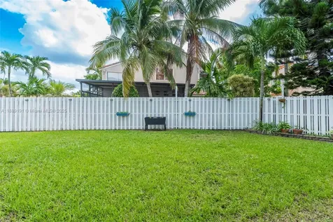 1061 NW 190th Avenue Pembroke Pines FL 33029