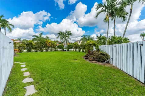 1061 NW 190th Avenue Pembroke Pines FL 33029